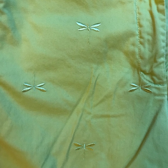 Talbots Light Green Dragonfly Embroidered Shorts, EUC, 6 - Picture 3 of 10